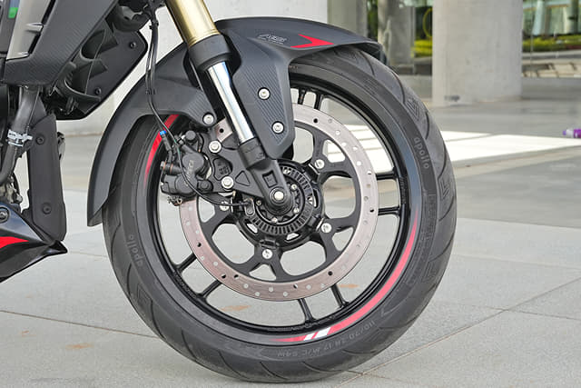 Front Brakes Image - 40007