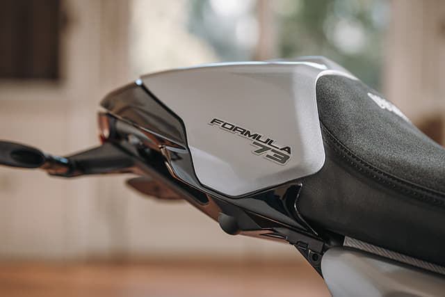 Pillion Seat Image - 40389