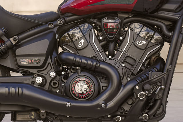 Engine Shot Right Image - 39518
