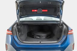BMW i5 LWB Boot Open BMW i5 LWB Boot Open