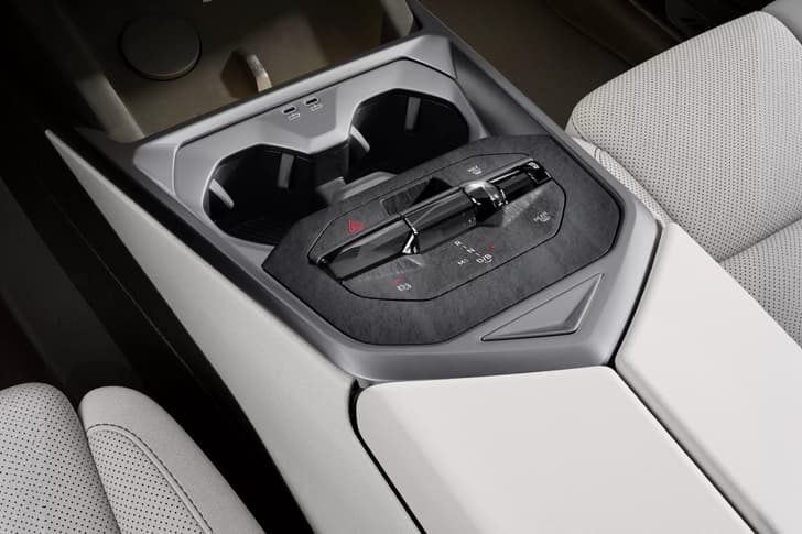 BMW iX5 LWB