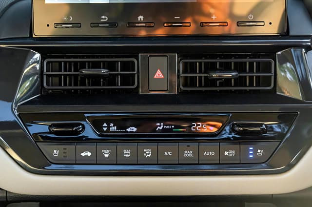 Front Ac Vents Image - 40063