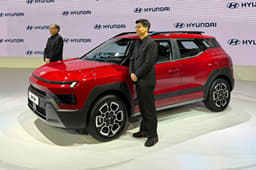 Hyundai Bayon Closed Bonnet