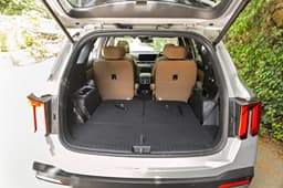 Kia Sorento Boot Open Kia Sorento Boot Open