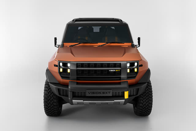Mahindra Vision SXT Front View
