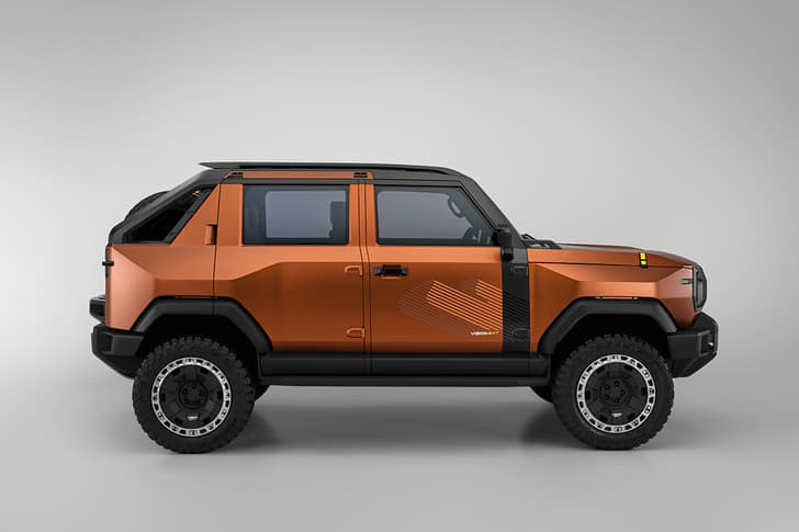 Mahindra Vision SXT