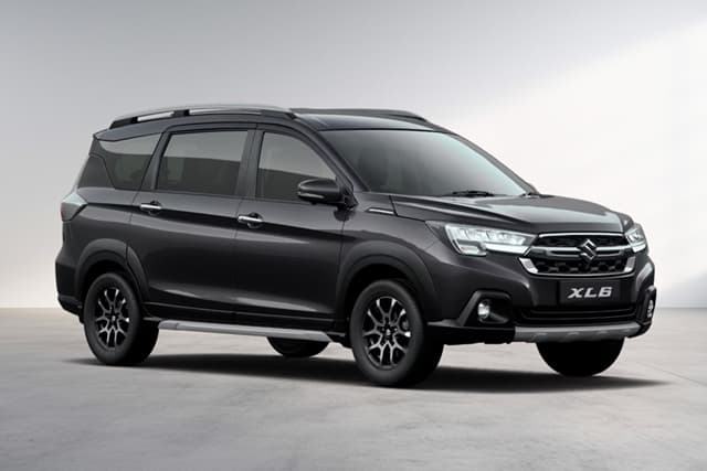 Maruti Suzuki XL6 Grandeur Grey Color Image