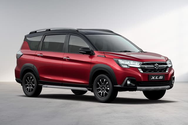 Maruti Suzuki XL6 Opulent Red with Midnight Black Roof Color Image