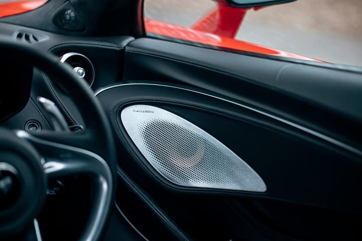 McLaren GTS Door Controls
