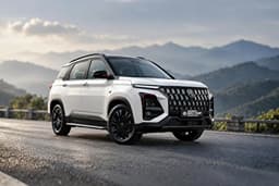 MG Hector Front Left Three Quarter MG Hector Front Left Three Quarter