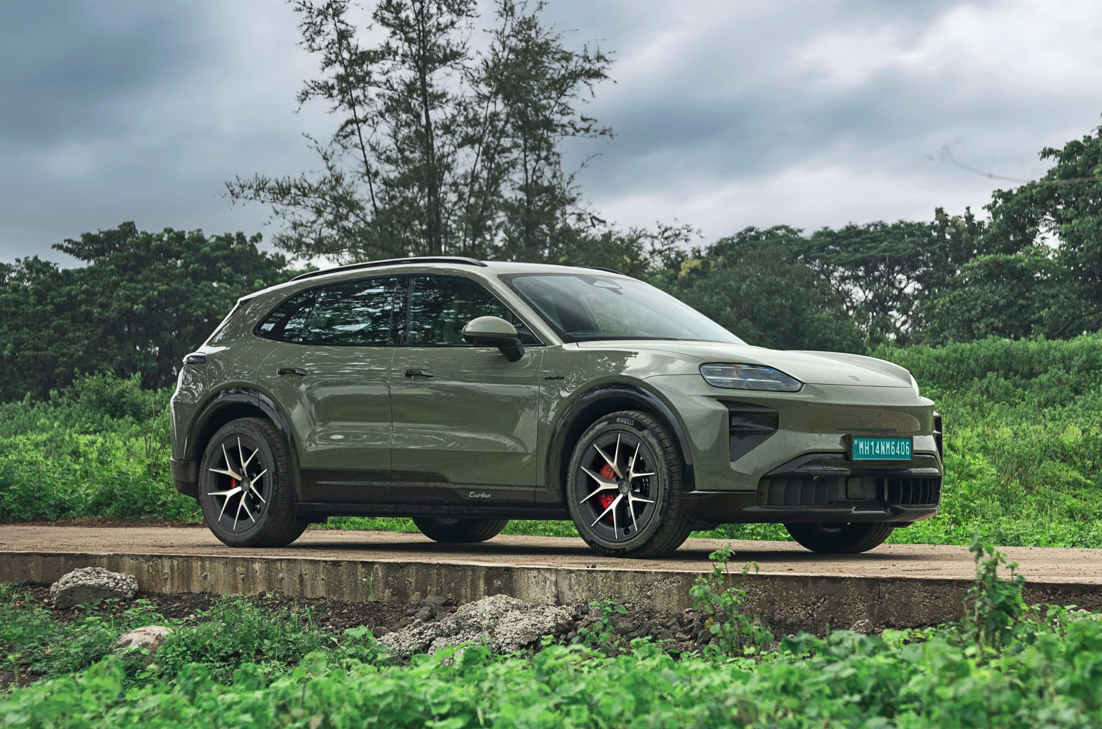 Porsche Cayenne Electric Front Right Three Quarter