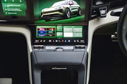 Porsche Cayenne Electric Infotainment System Porsche Cayenne Electric Infotainment System