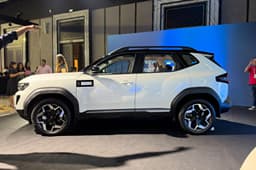 Renault Duster Left Side View Renault Duster Left Side View