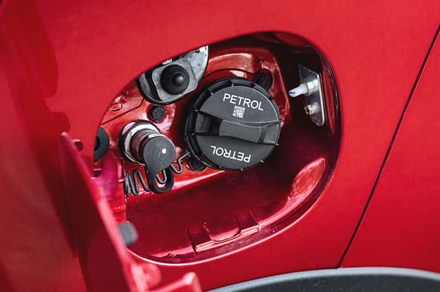 Open Fuel Lid Image - 39900