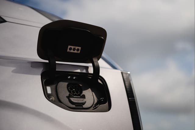 Charging Ports Image - 39254