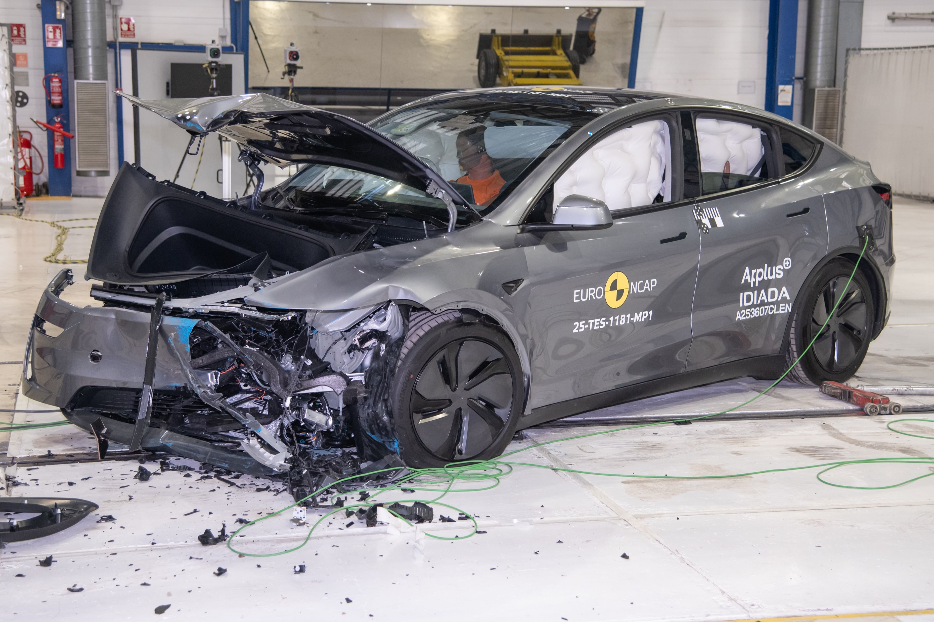 2025 Tesla Model Y scores 5 star Euro NCAP safety rating