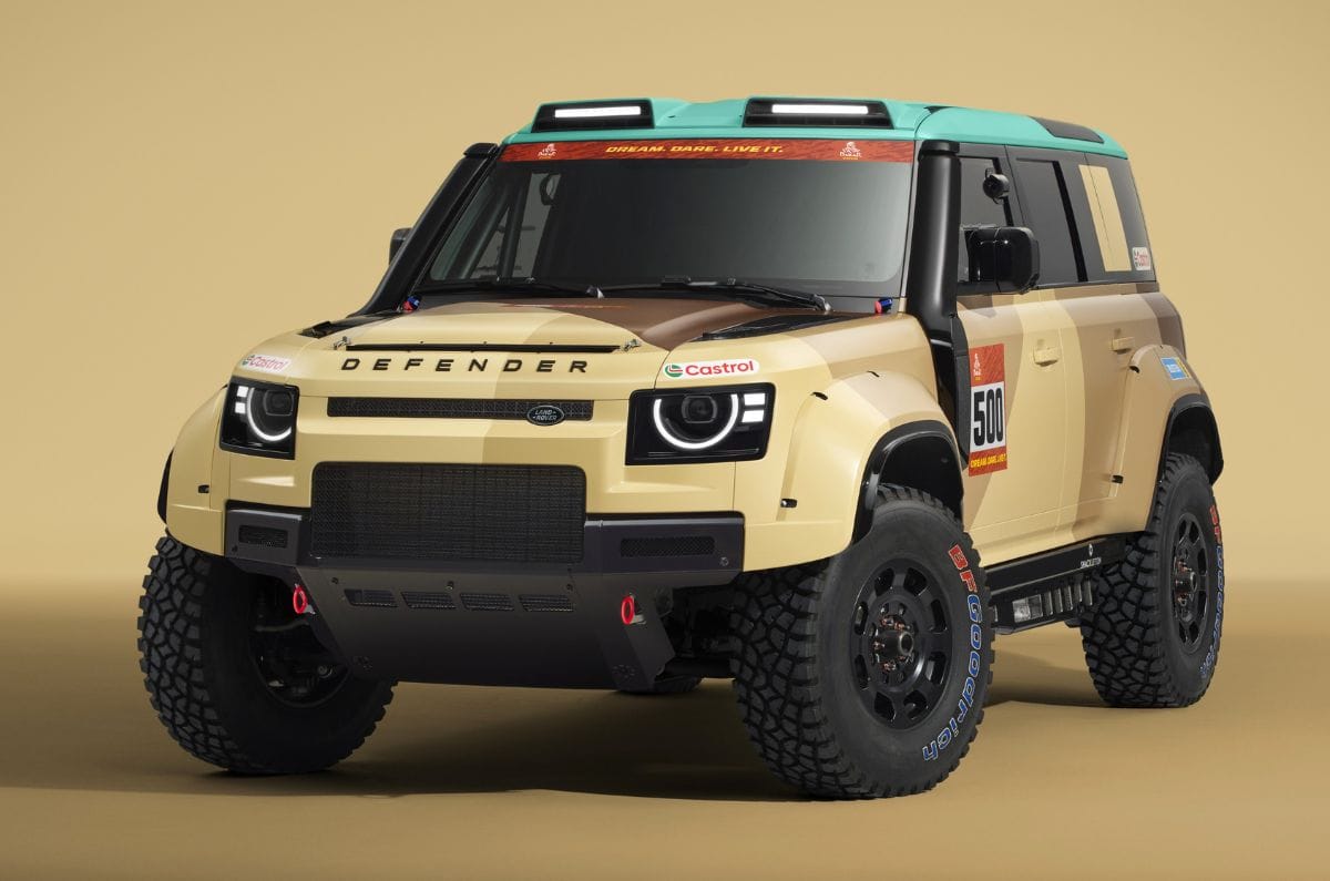 Land Rover Defender Dakar D7X-R front third
