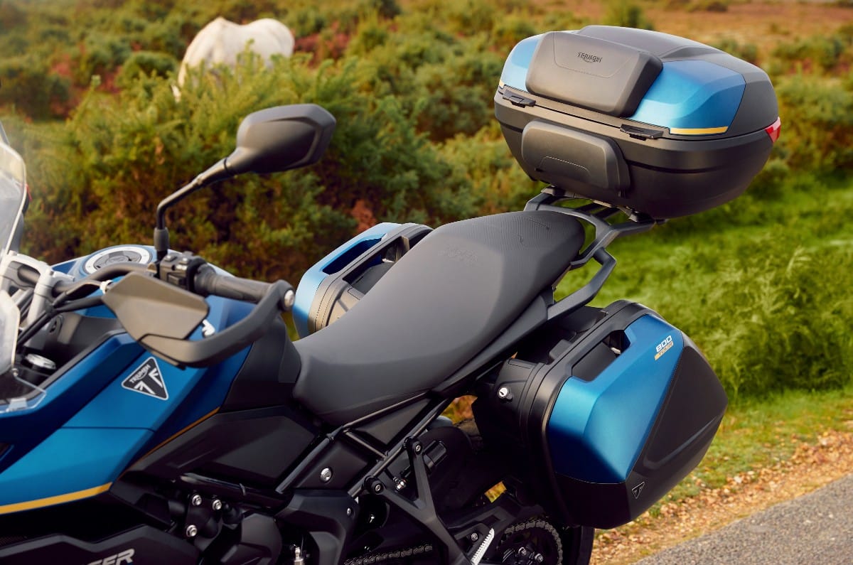 Triumph Tiger Sport 800 Tour seat and luggage