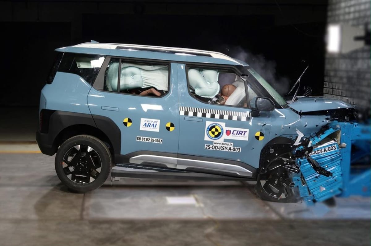 Kia Syros front crash test BNCAP