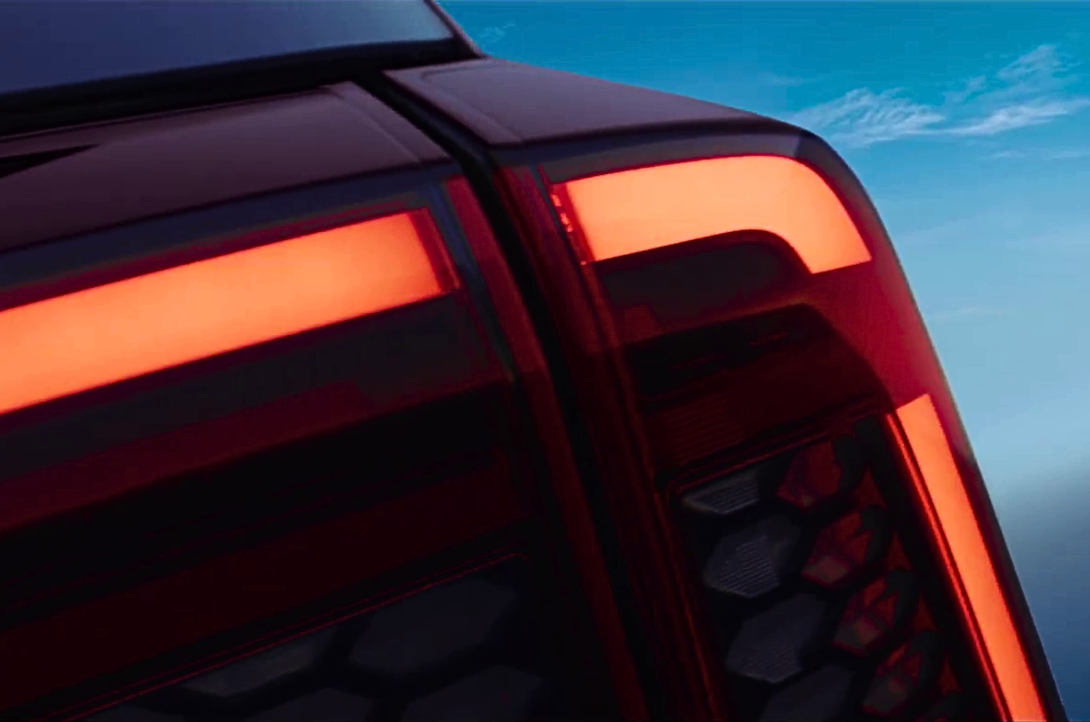 Mahindra XUV 7XO tail light