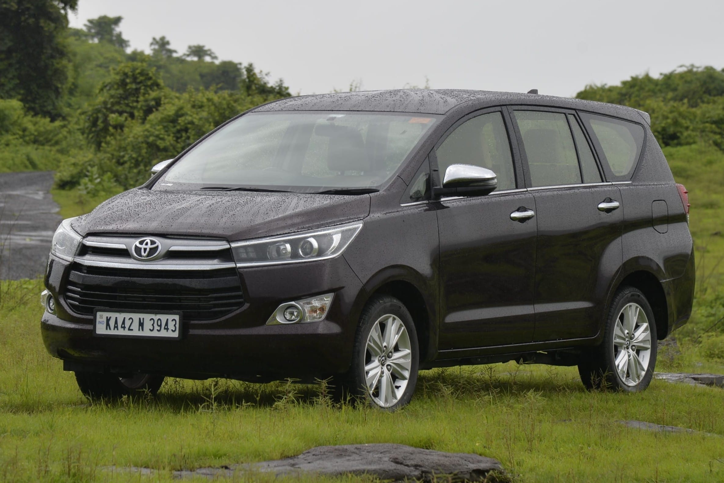 Every car with a hydraulic steering still on sale