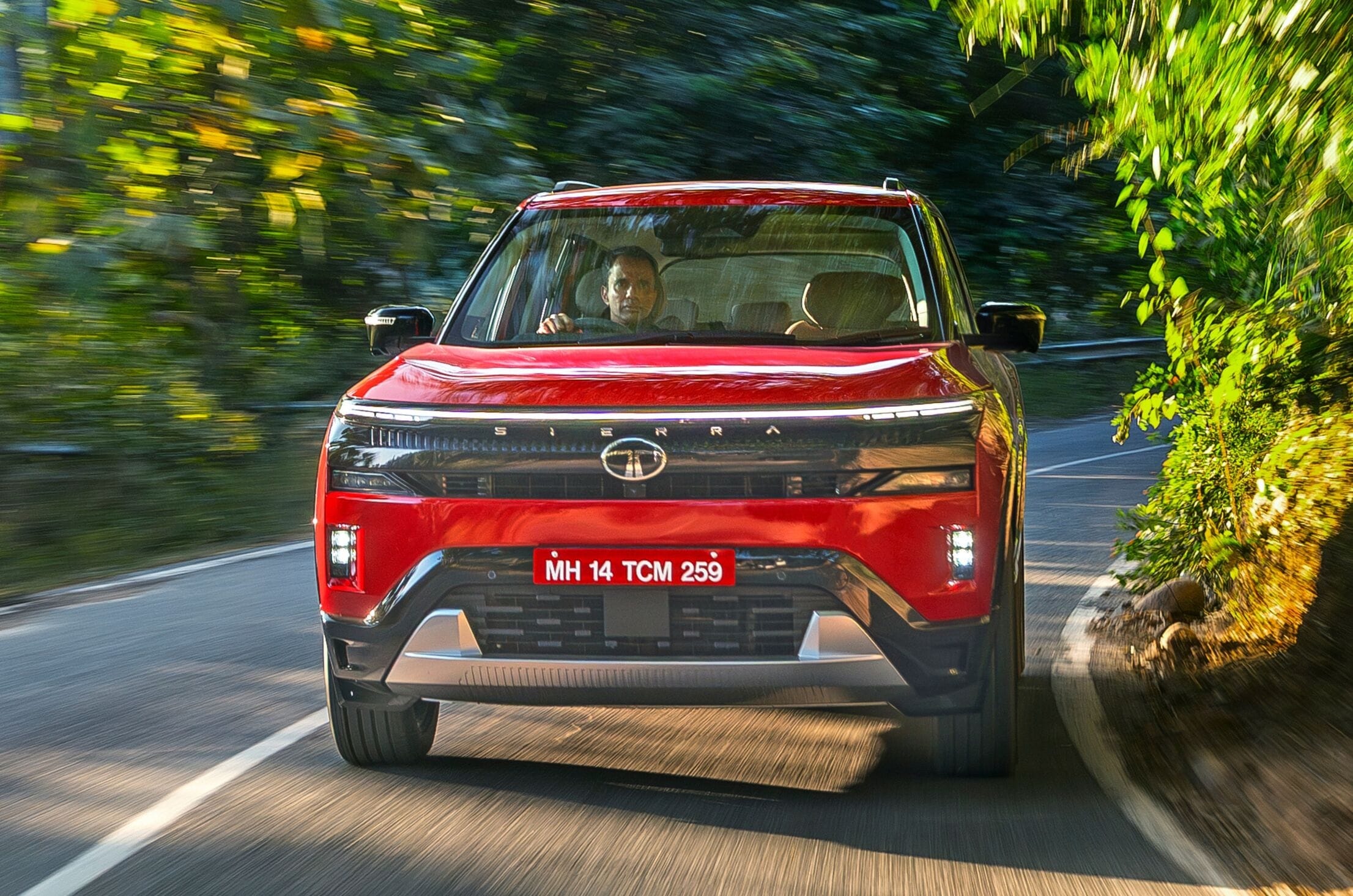 Tata Sierra: 3 reasons to buy, 2 reasons not to