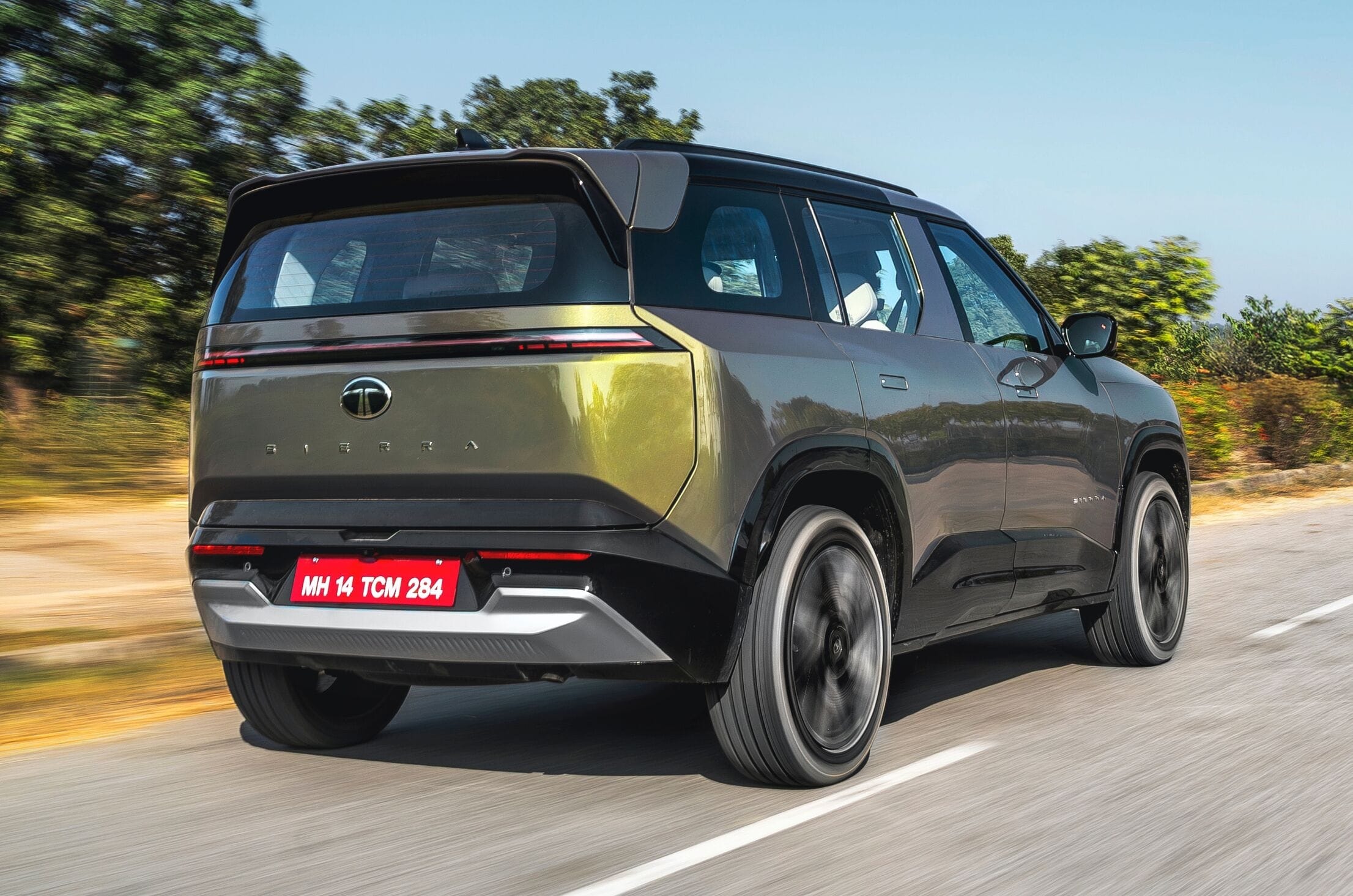 Tata Sierra: 3 reasons to buy, 2 reasons not to