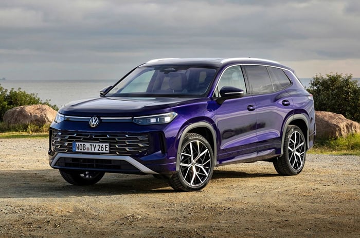 Volkswagen Tayron front static