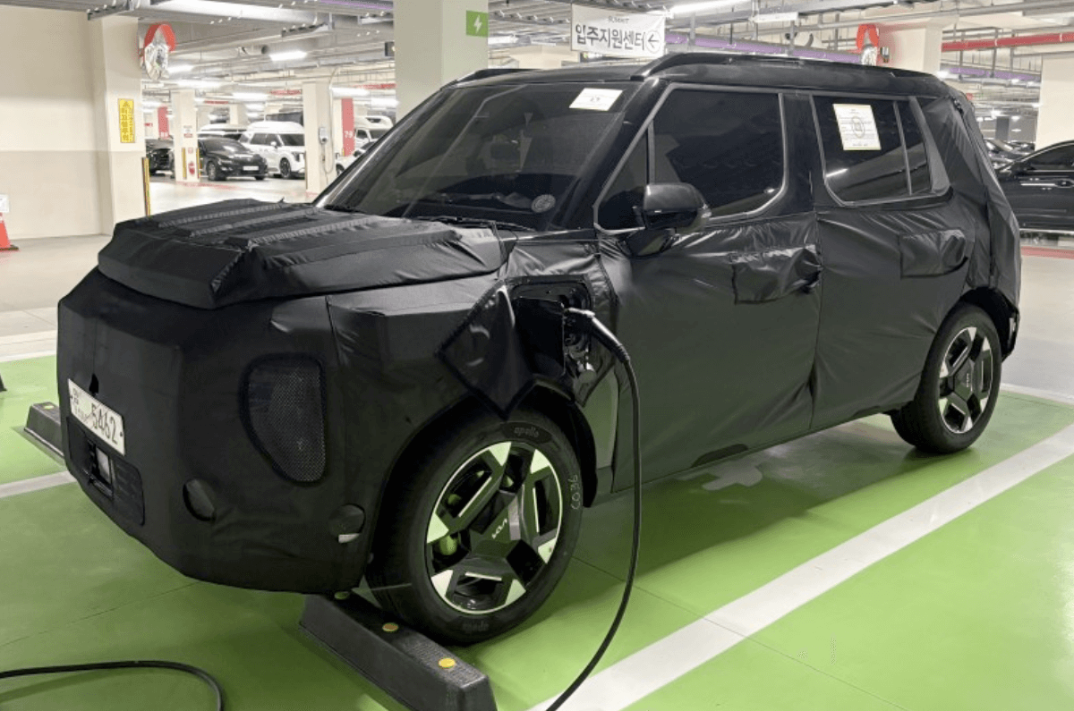 Kia Syros EV spied