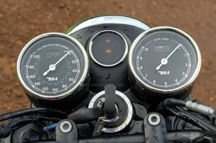 Bikes on sale in India with an analogue rev counter