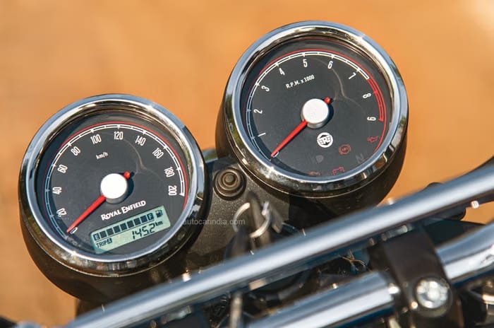 Bikes on sale in India with an analogue rev counter
