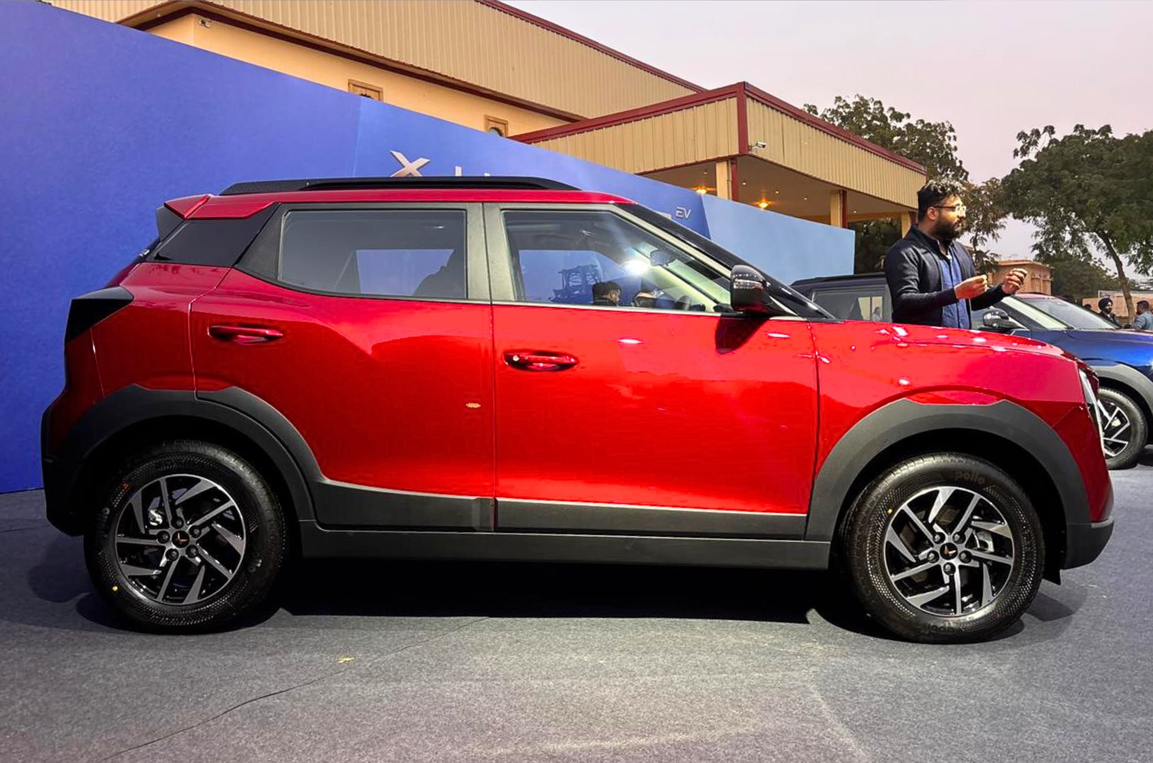 Mahindra XUV 3XO EV side profile