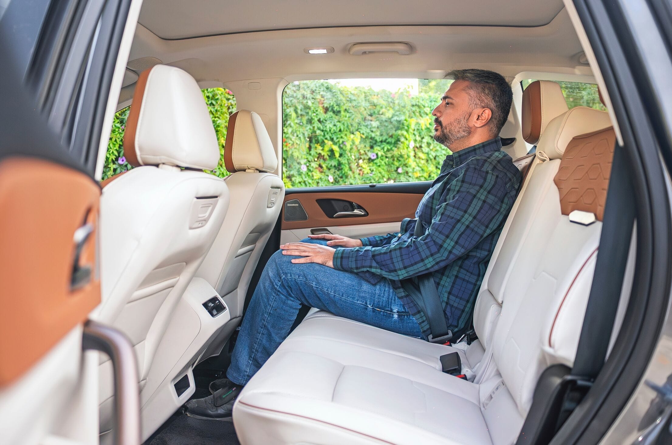 Mahindra XUV 7XO second row seats