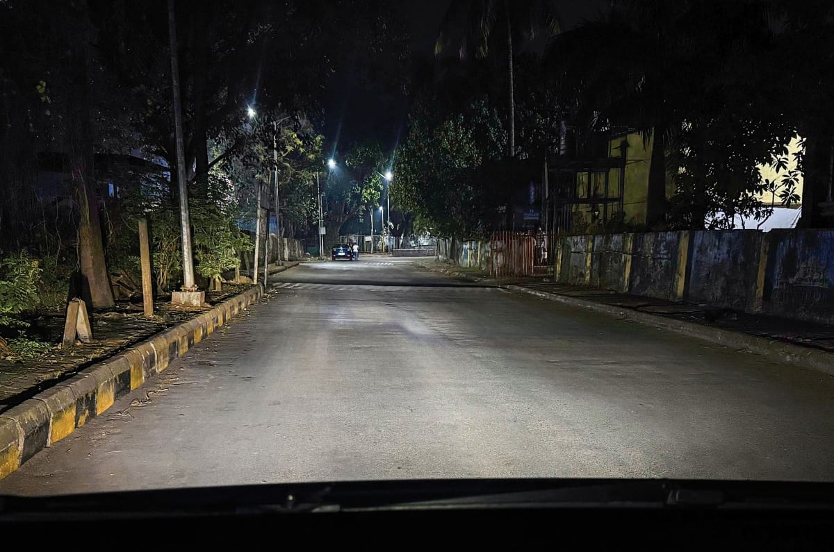 MG Windsor headlight spread