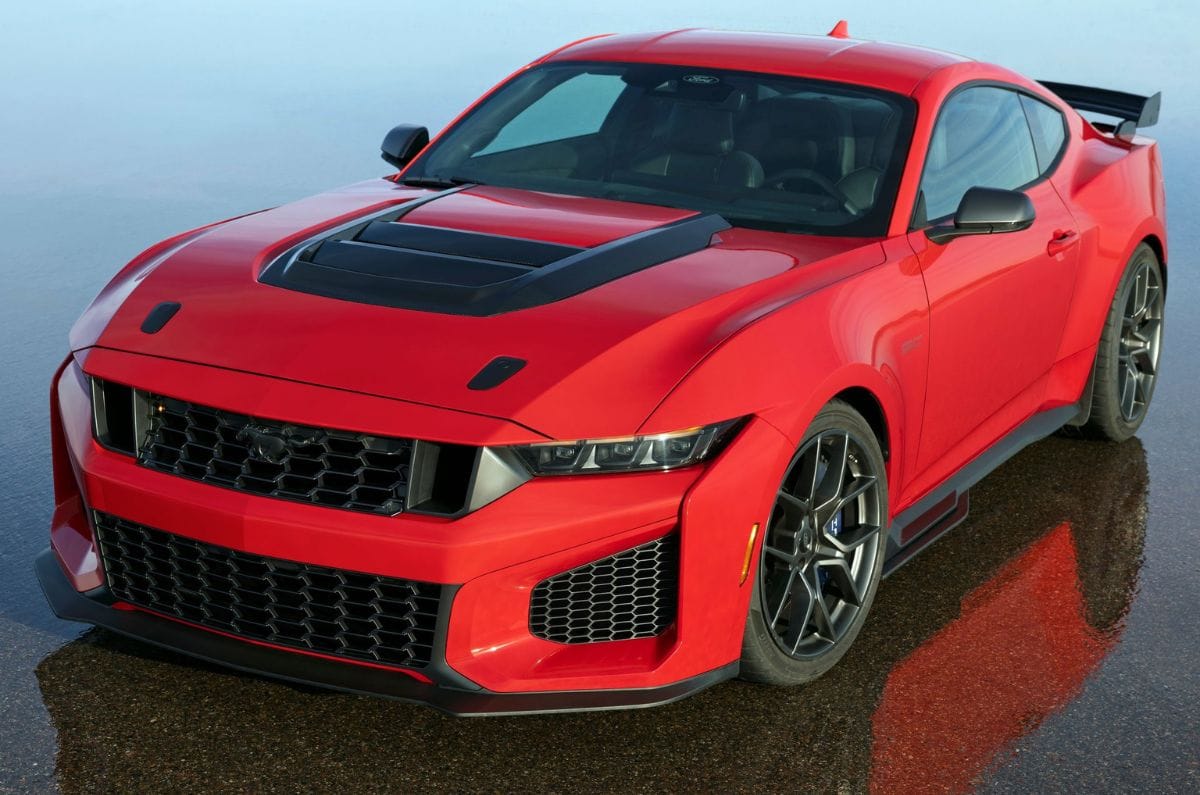 Ford Mustang Dark Horse SC exterior static