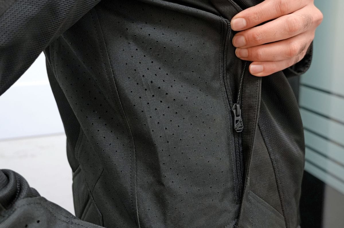 Alpinestars Viper Air V4 ventilation holes on torso