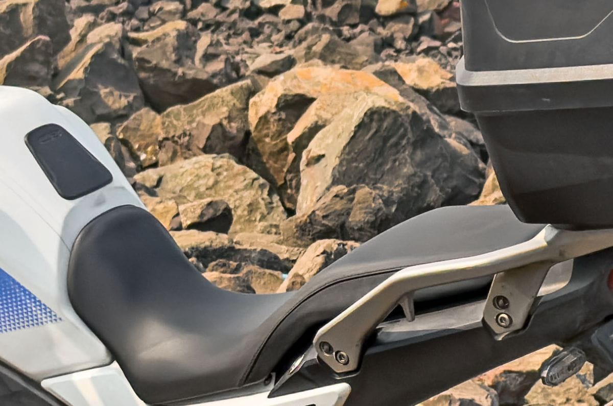 Honda XL750 Transalp seat