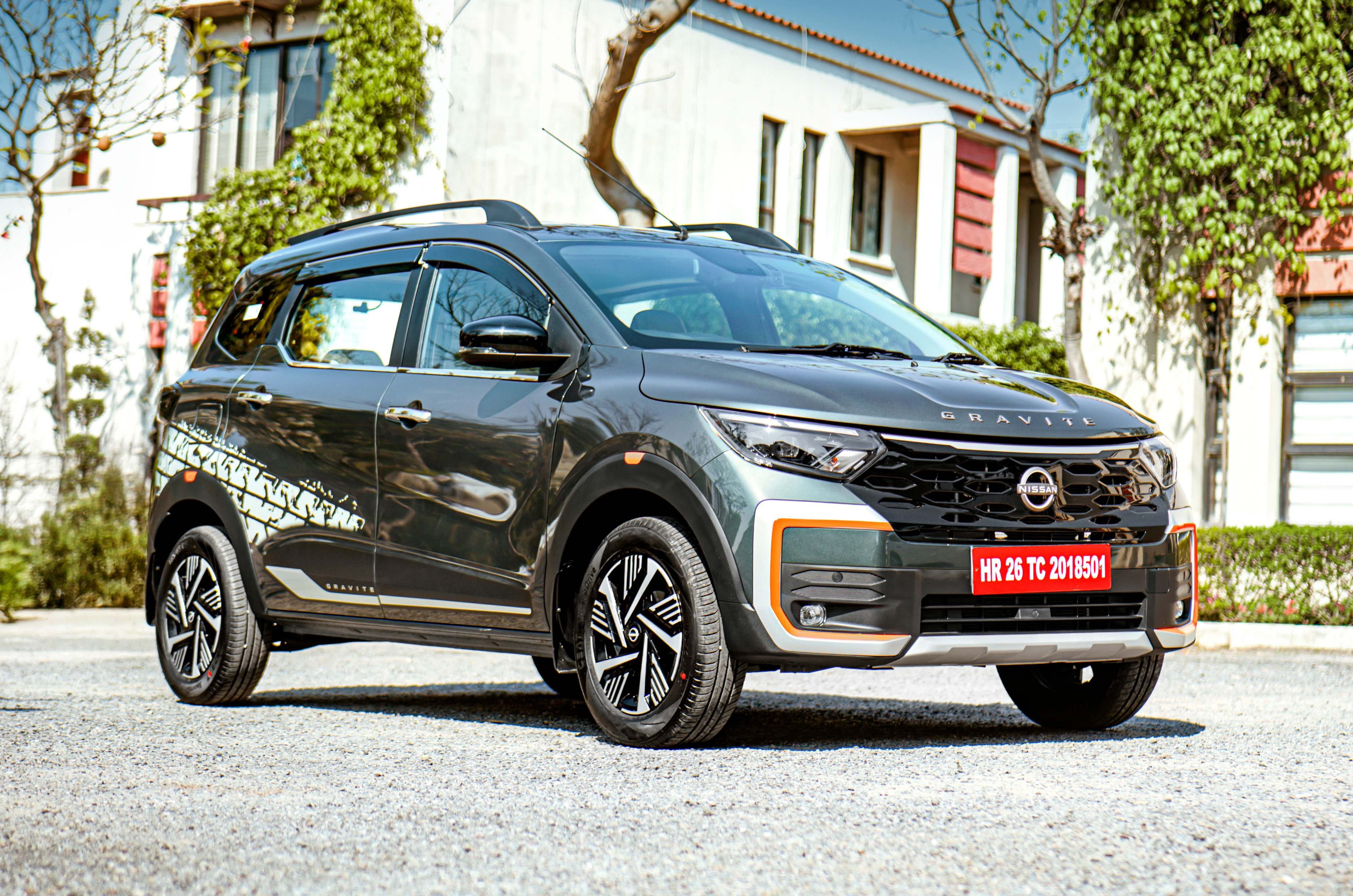 Nissan Gravite front quarter