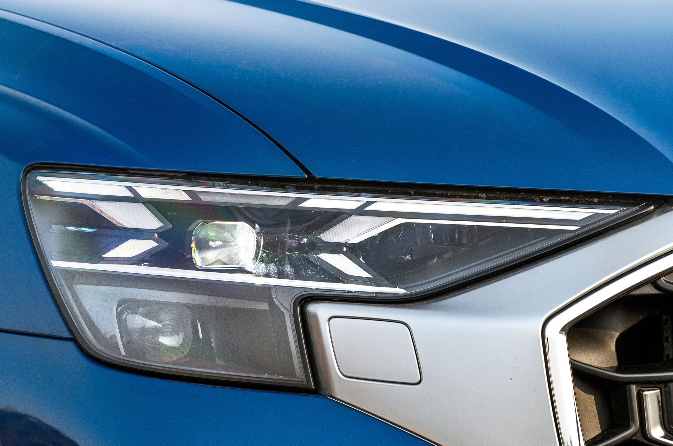 Audi SQ8 review - The 500hp sweet spot