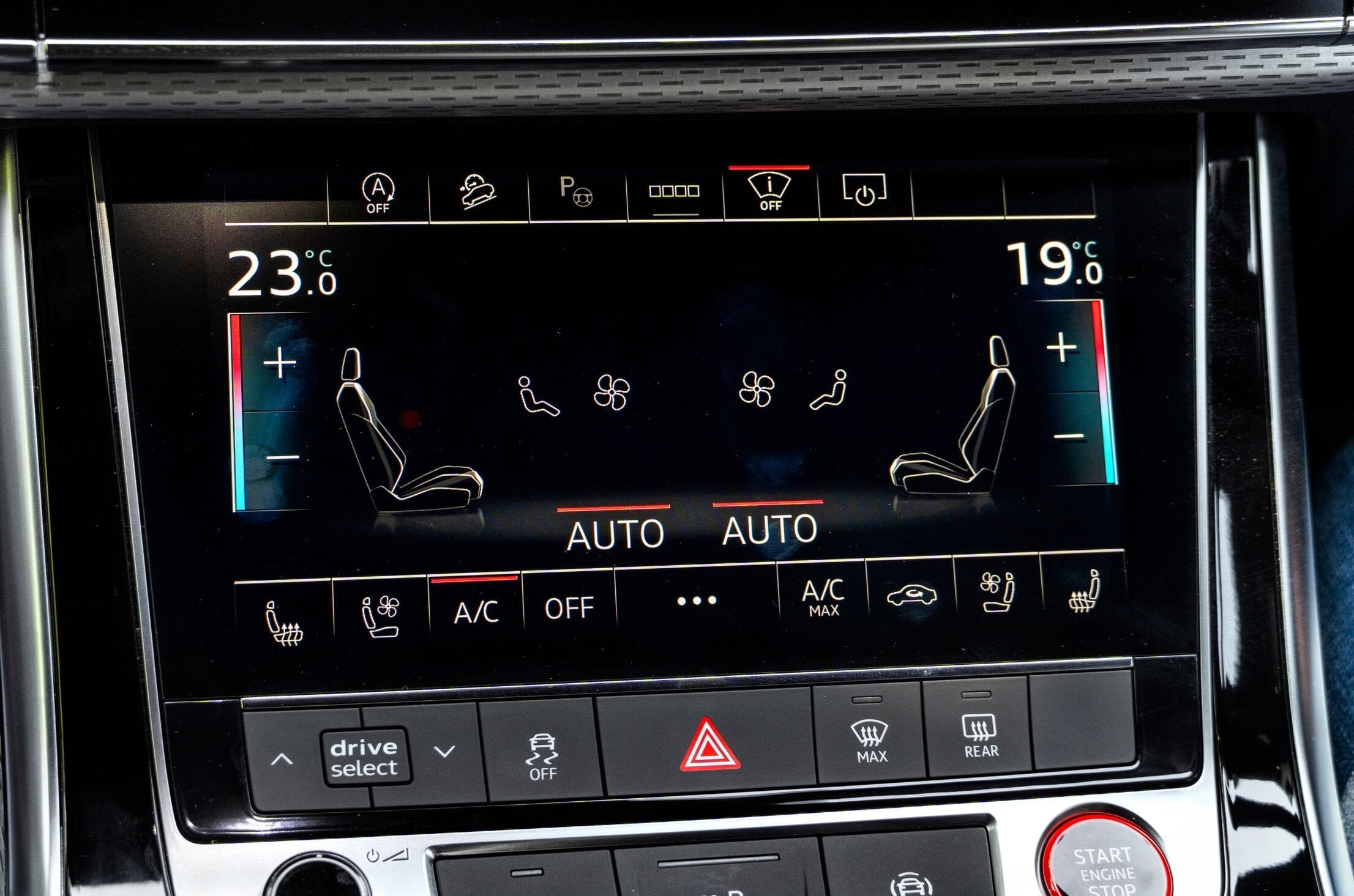 Audi SQ8 review - The 500hp sweet spot