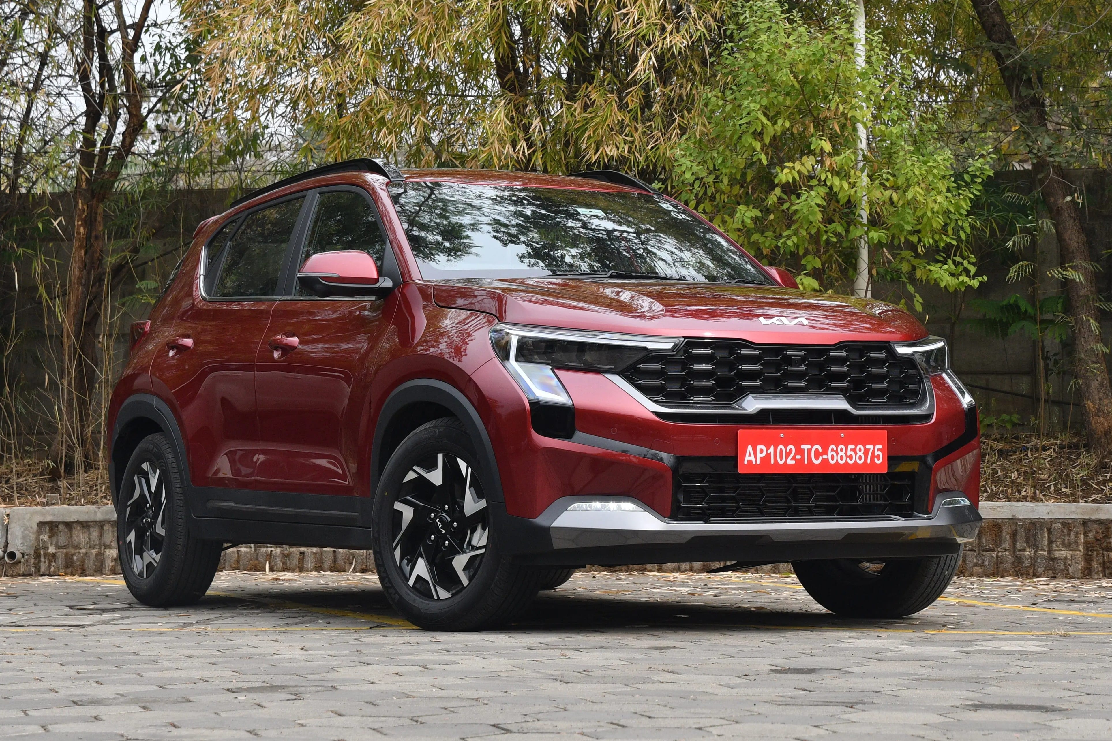 10 cheapest cars with a sunroof under Rs 10 lakh