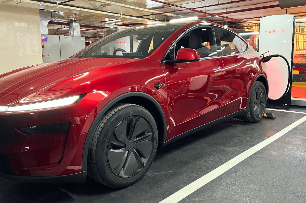 Tesla Model Y Supercharger Navi Mumbai