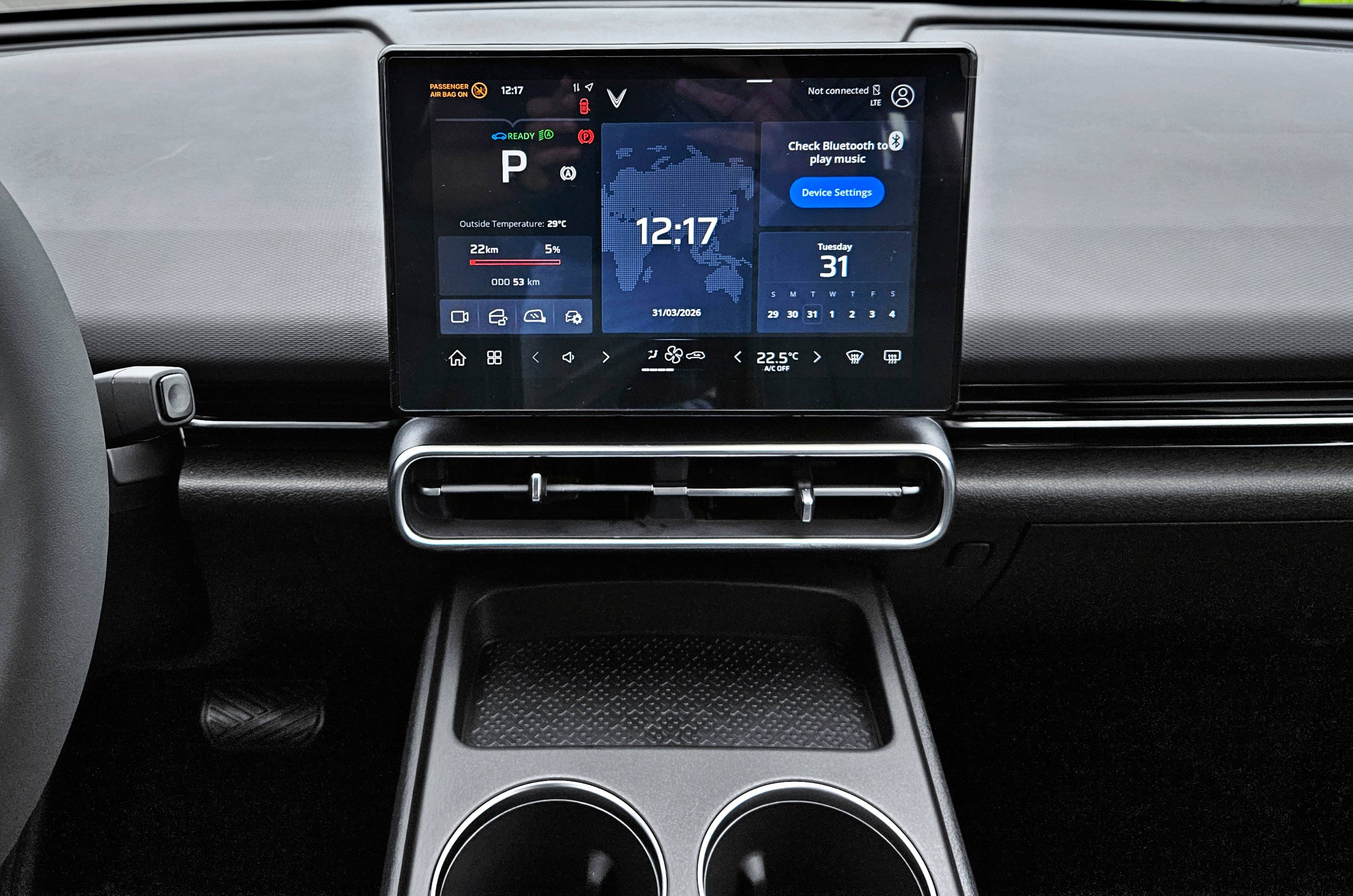  2 reasons to buy the Vinfast VF MPV 7 and 2 to skip it