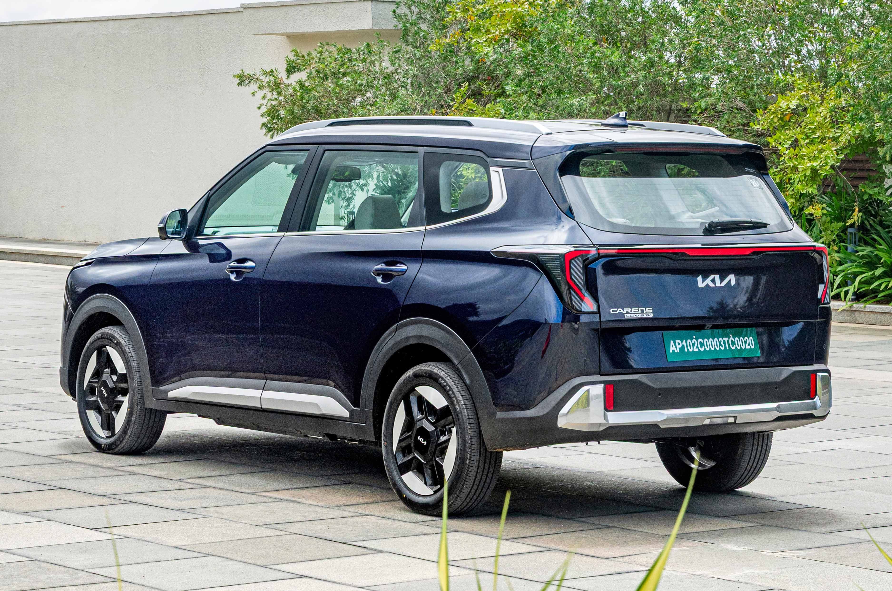 Every three-row EV under Rs 30 lakh in India