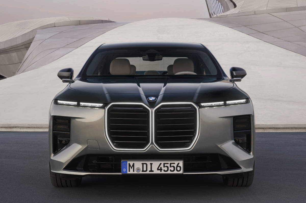 BMW unveils 7 Series facelift