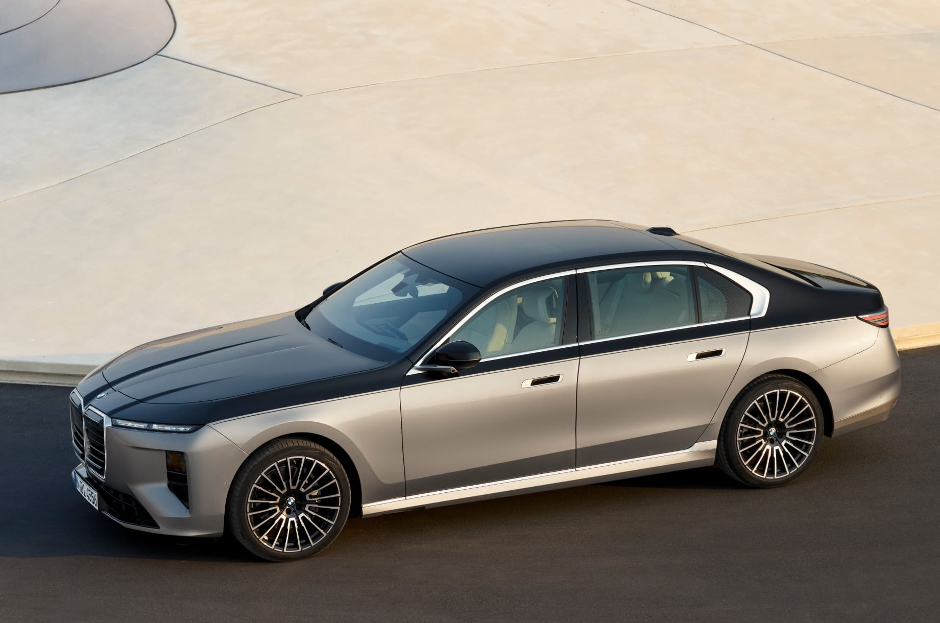 BMW unveils 7 Series facelift