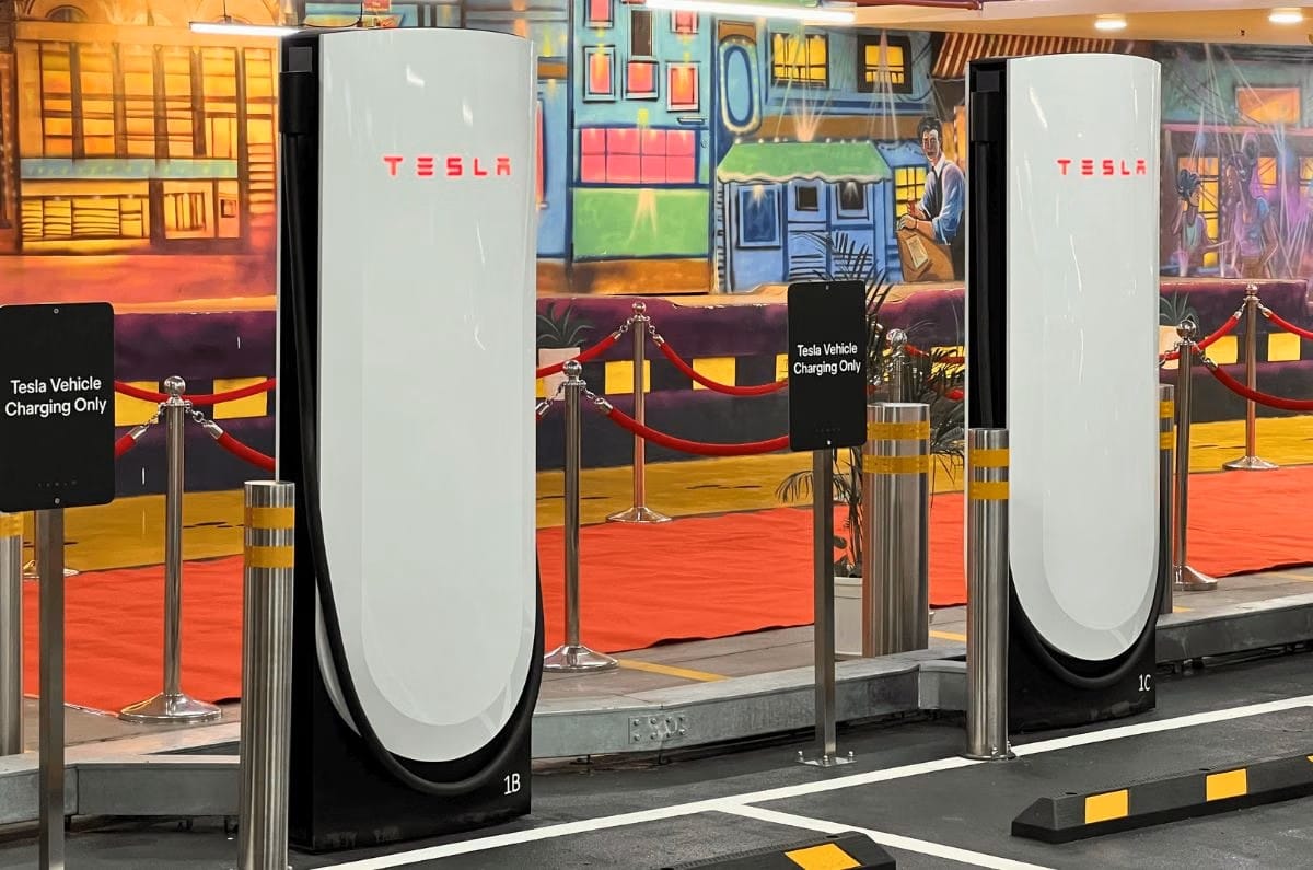 Tesla to expand service network to four new cities in coming quarter