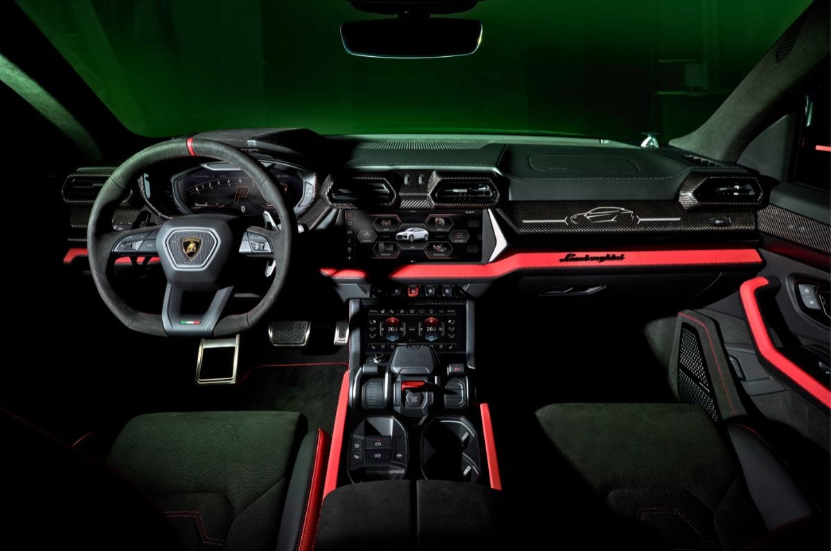 Lamborghini reveals limited-run Urus SE Tettonero Capsule