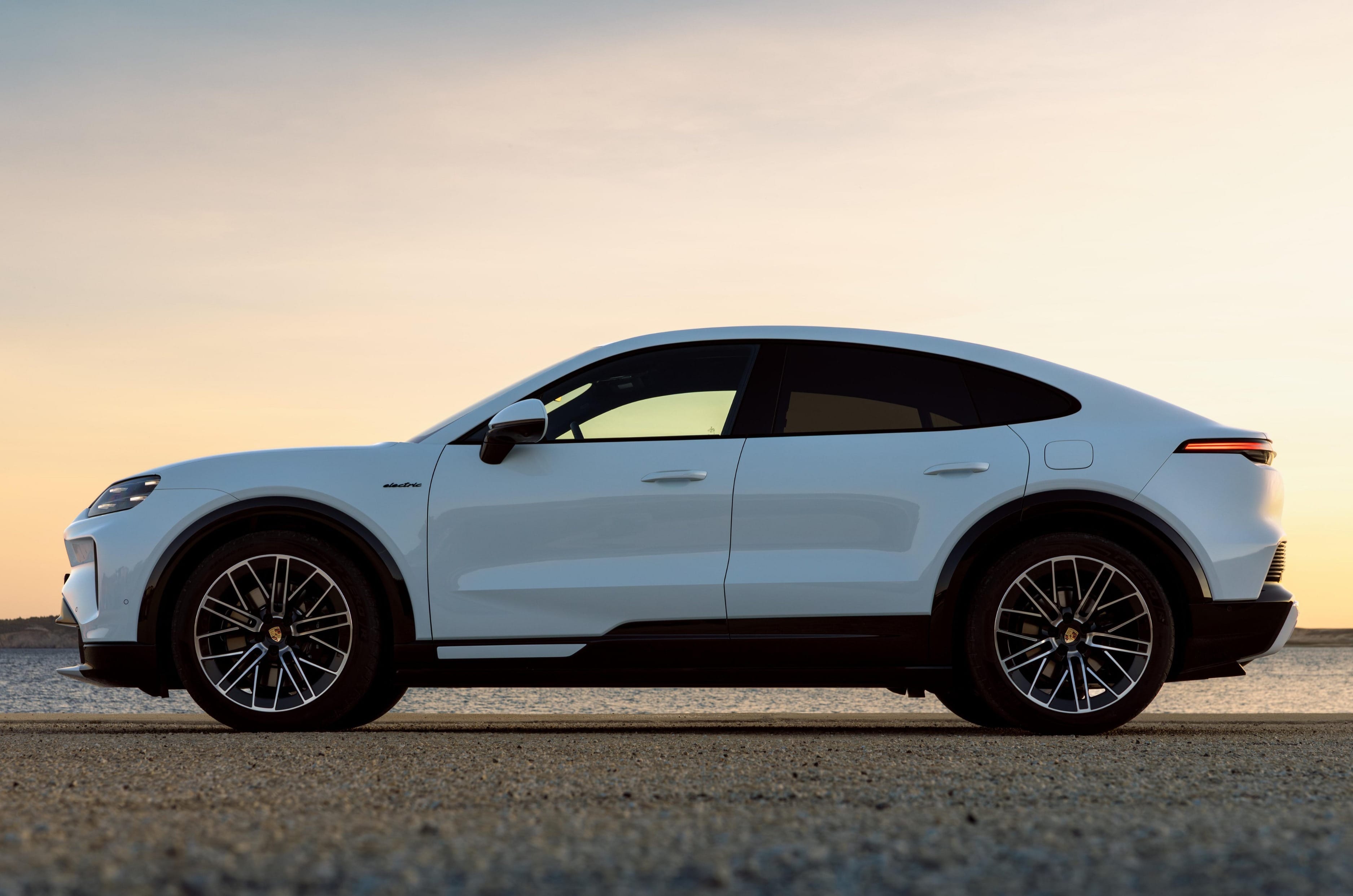 Porsche Cayenne Coupe Electric side