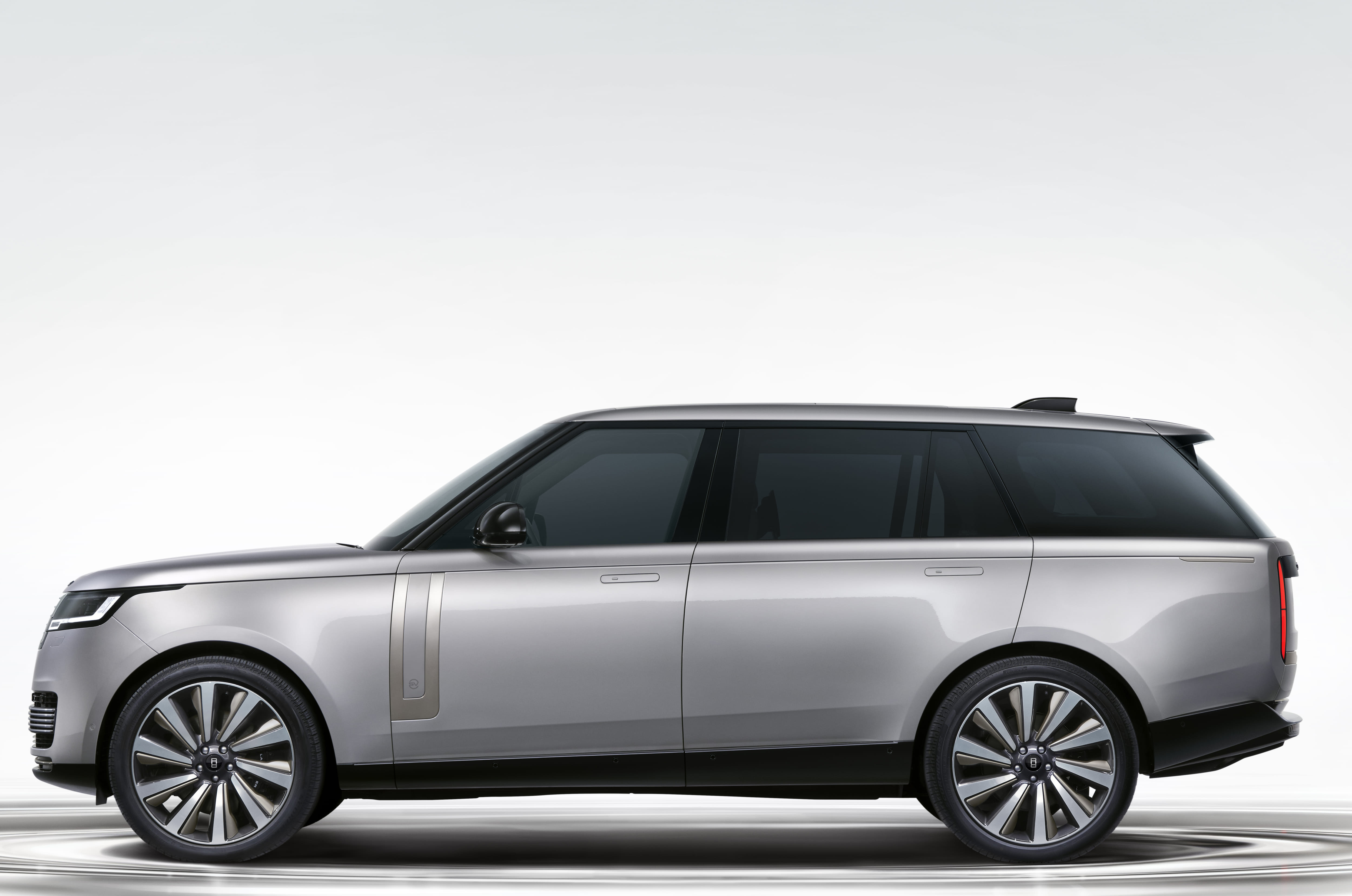 New Range Rover SV Ultra revealed 